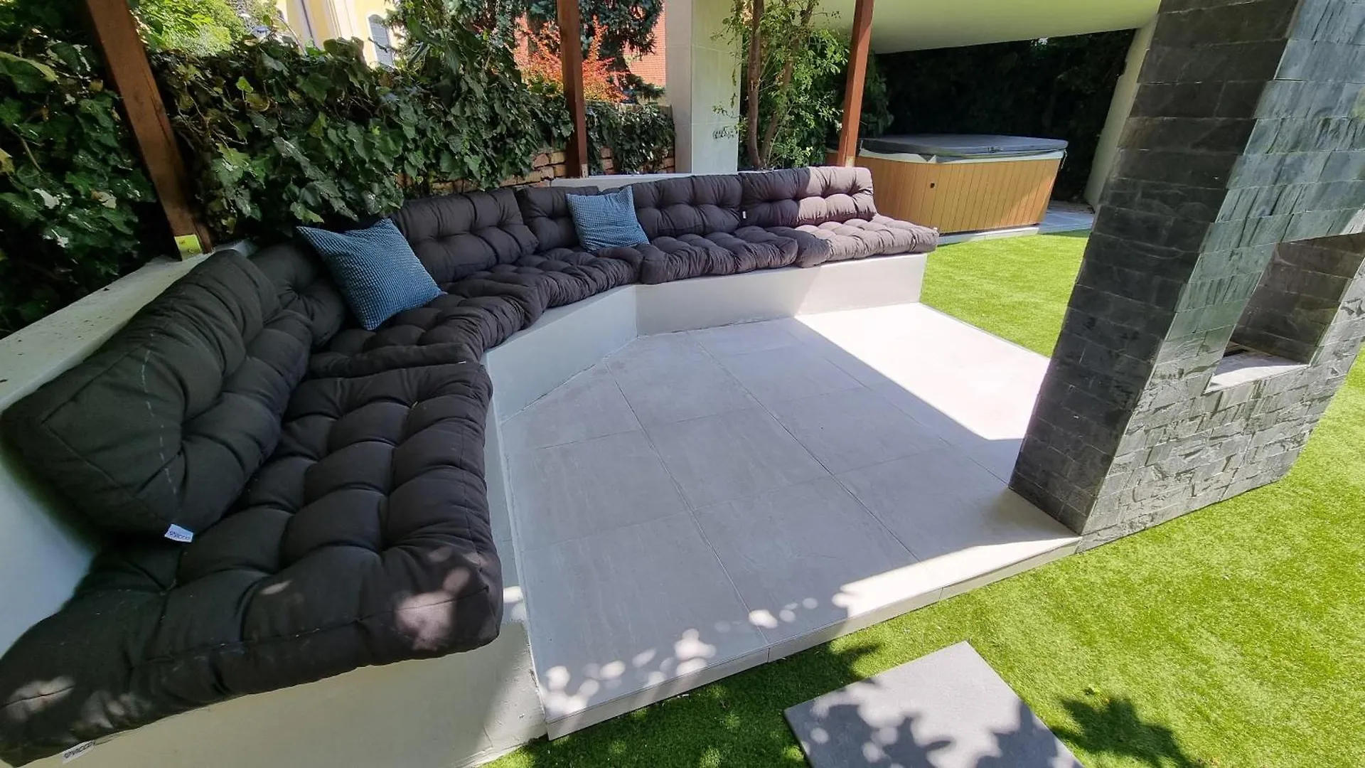 Loft Garden Villa - 4 Bedroom 3 Ba, Sleeps 10, 7 Min To Downtown Budapest 0*,