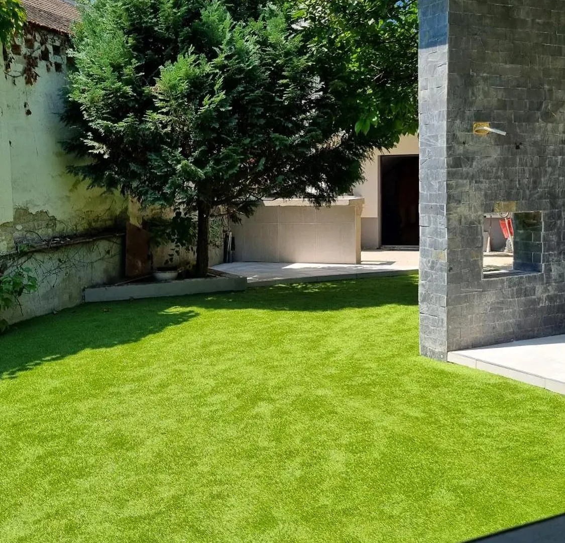 Loft Garden Villa - 4 Bedroom 3 Ba, Sleeps 10, 7 Min To Downtown Budapest